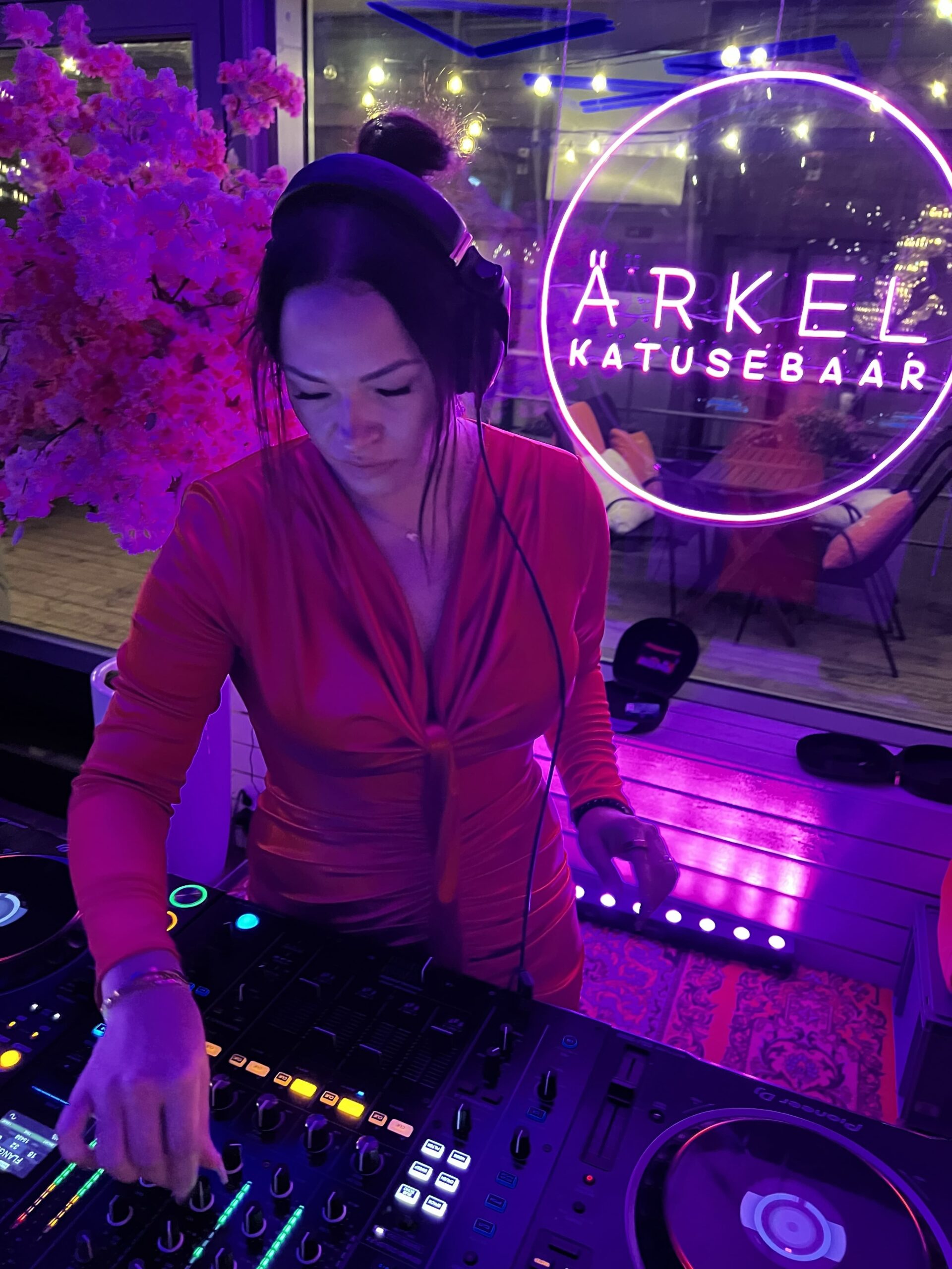 DJ Tiera 4