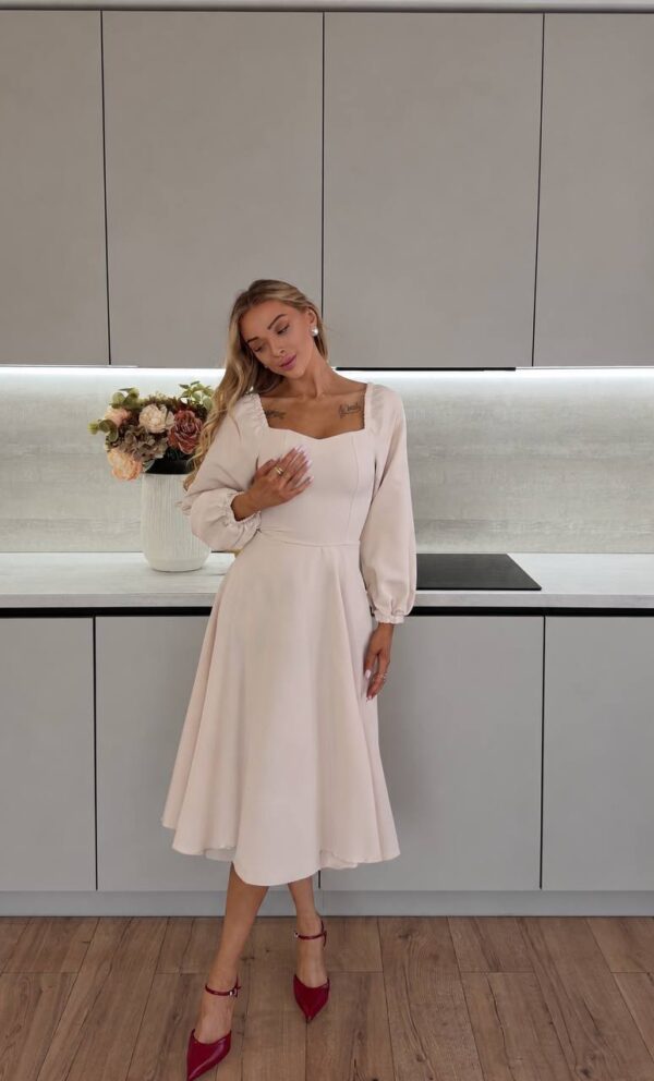 Beež midikleit BELLA MUSE "Model 958"