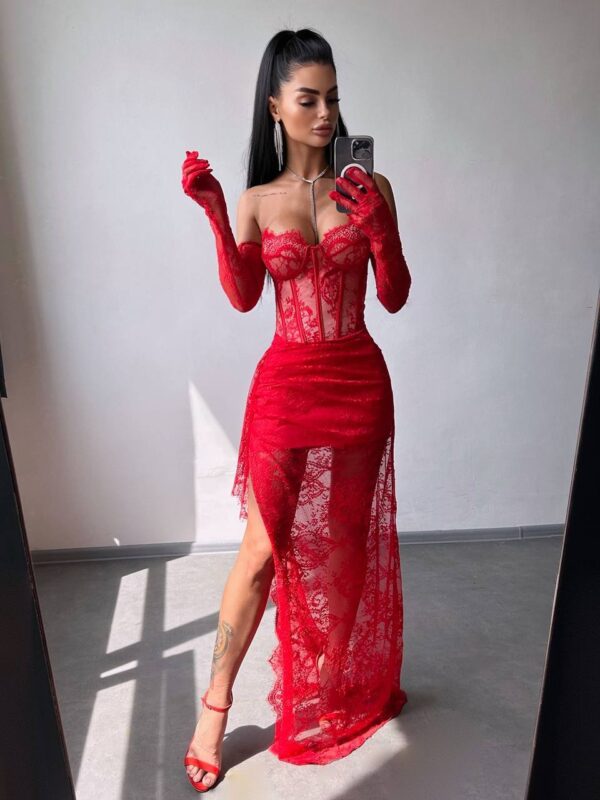 Lace-Muse-50 Punane maxi kleit "LACE MUSE"